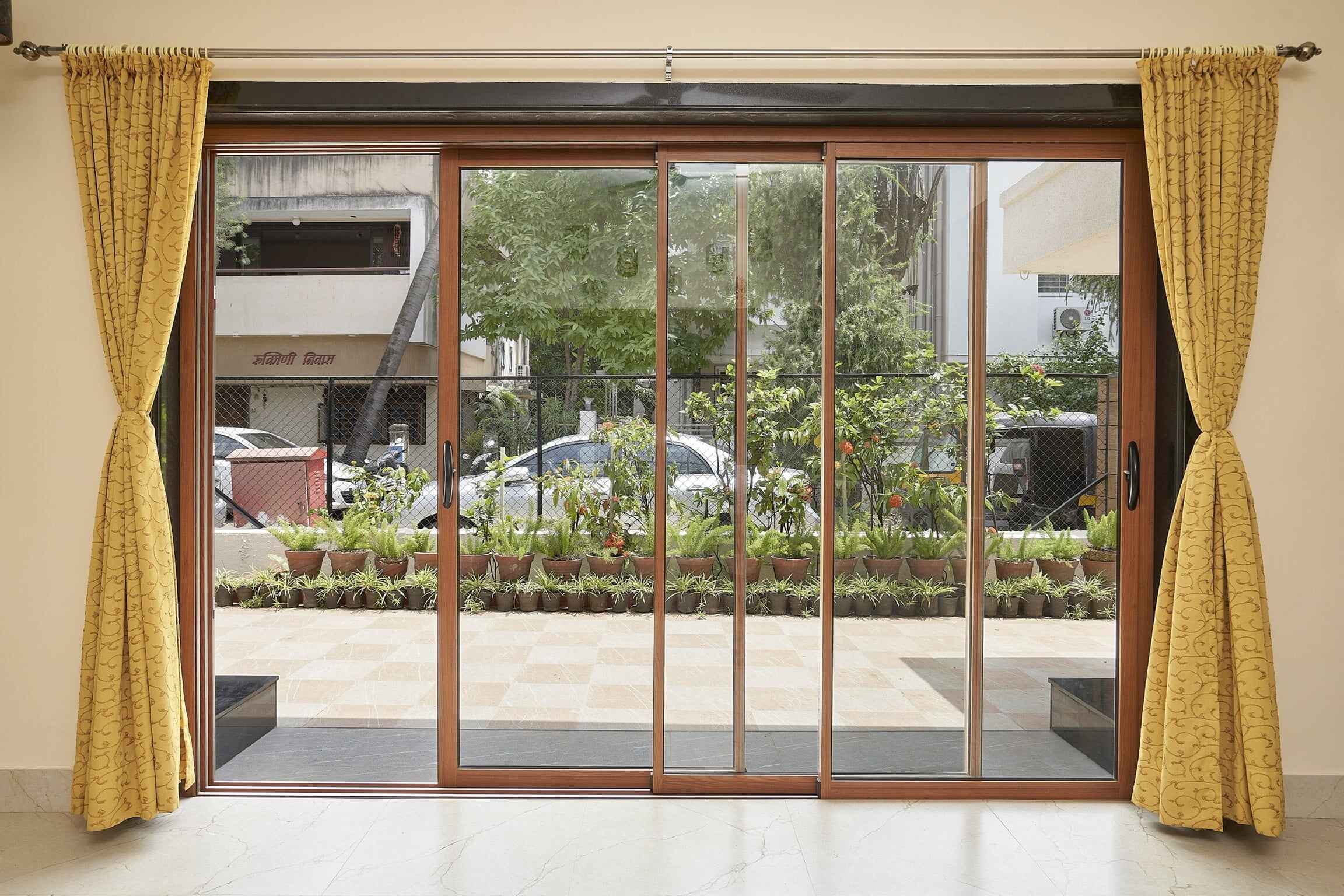 High quality wooden finish window